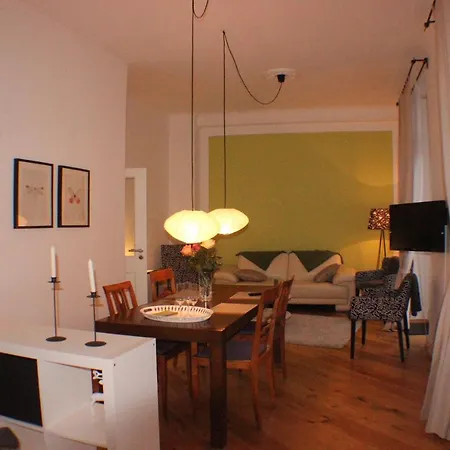 Apartmenthaus Fhs Aennchenplatz 4 Apartment Bonn