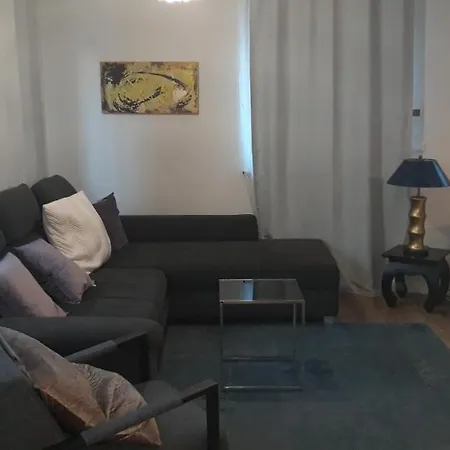 Apartmenthaus Fhs Aennchenplatz 4 *