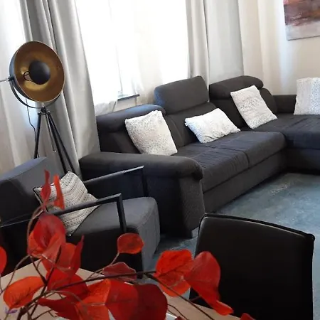 Apartmenthaus Fhs Aennchenplatz 4 Apartment